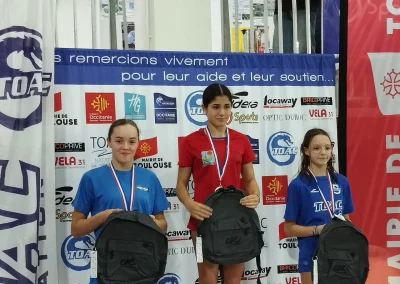 Podium féminin aux 59es Médailles du TOAC, une nageuse du club médaillée d argent